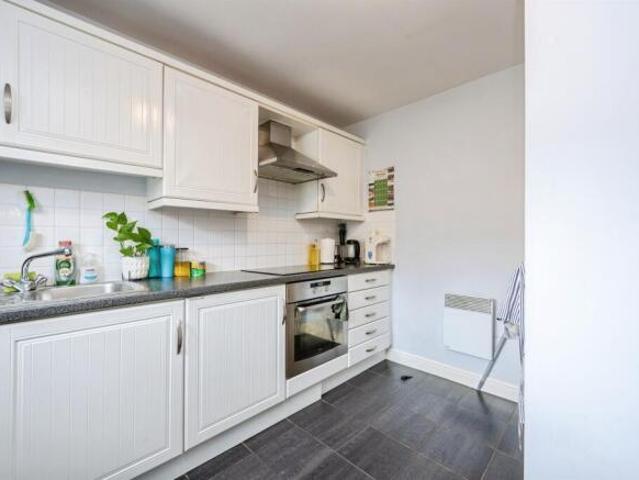 Apartment for sale in Queens Park, Bedford