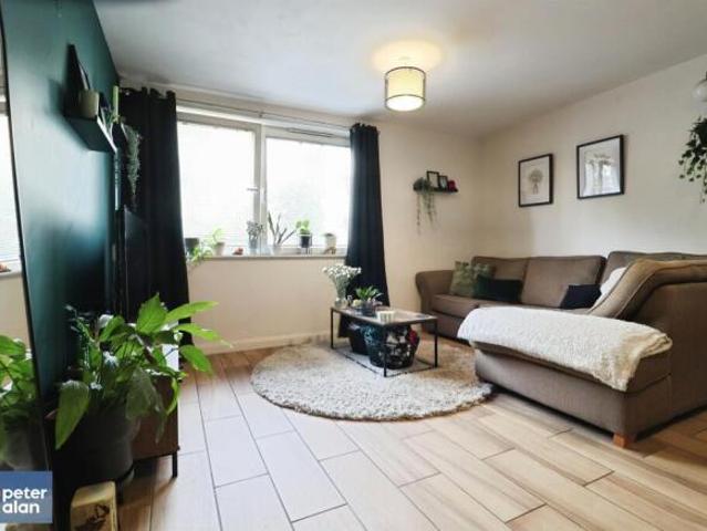 Apartment for sale in Falcon Lodge, Wales