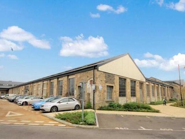 House for sale in Swindon