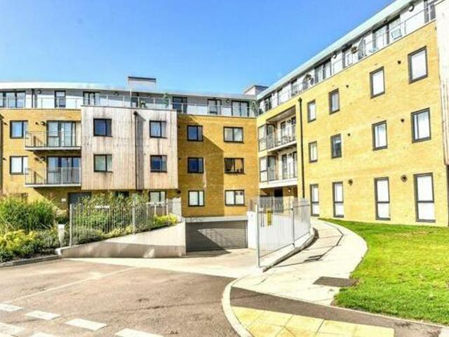 House for sale in Hertford, Colliers End