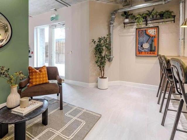 Apartment for sale in North Finchley, Greater London