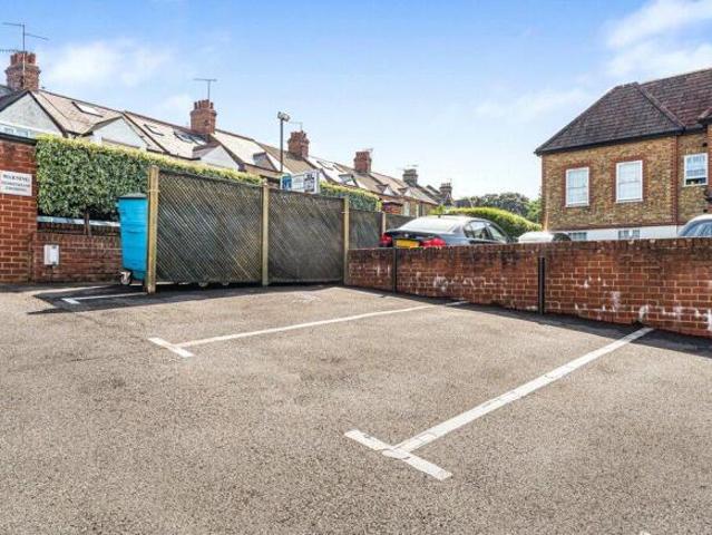 Apartment for sale in Bushey