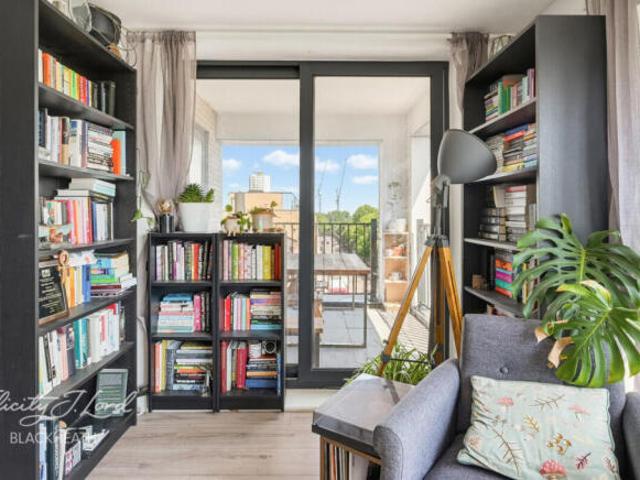 Apartment for sale in Woolwich, Greater London