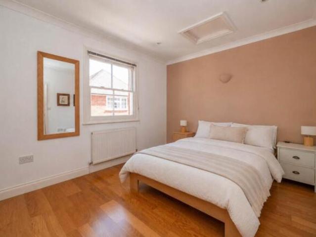 Apartment for sale in St. Mildred's, The Bridge