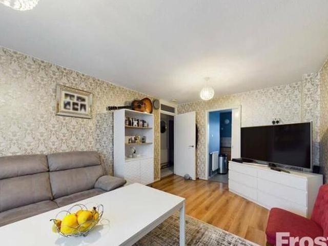 House for sale in Greater London