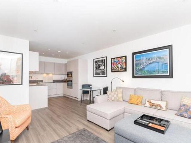 House for sale in Greater London