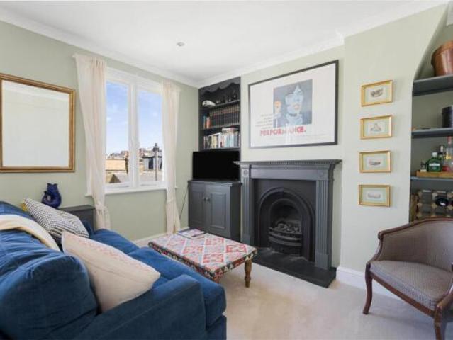 Apartment for sale in Fulham, Greater London