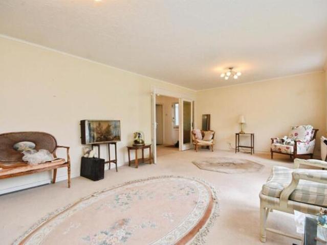 Apartment for sale in Navestock Side, Essex