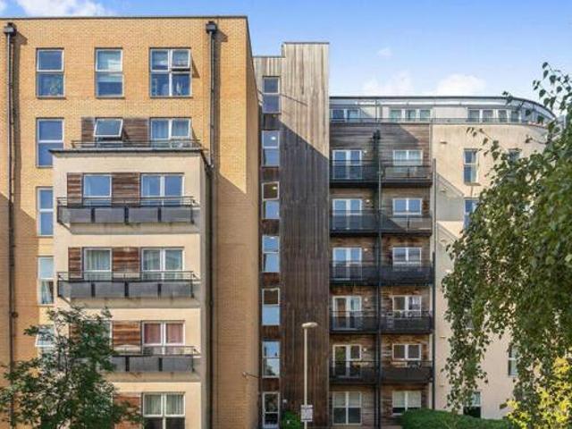 House for sale in Isleworth, Greater London