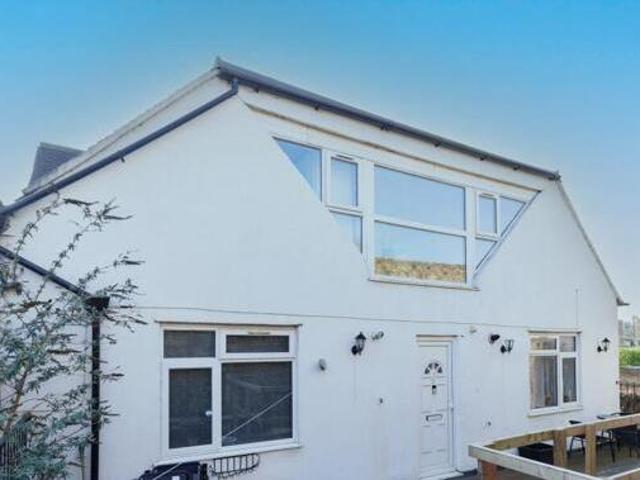 House for sale in Iver