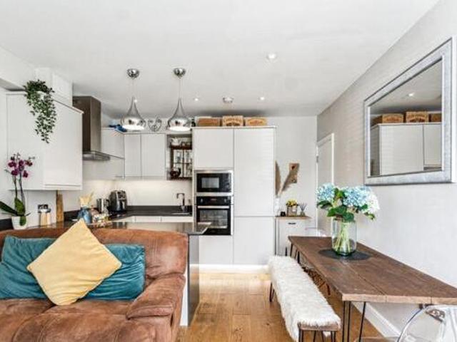 House for sale in Iver
