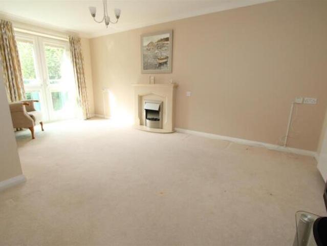 Apartment for sale in Baildon, Bradford