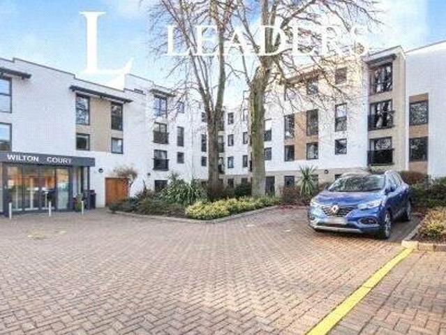 House for sale in Abbey End, Green Close