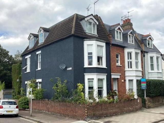 House for sale in Brentford End, Greater London