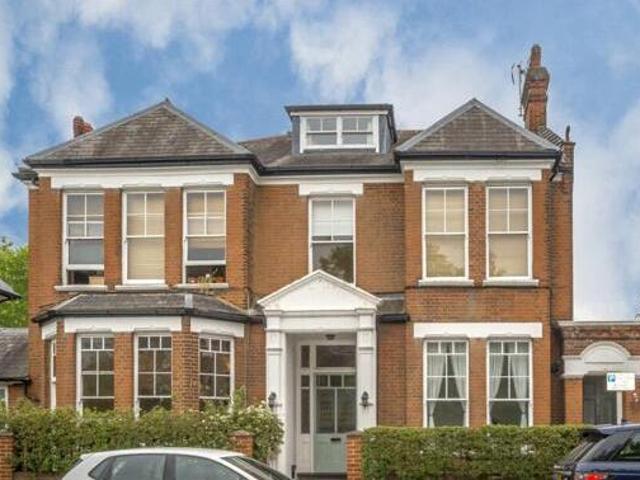 House for sale in Brentford End, Greater London