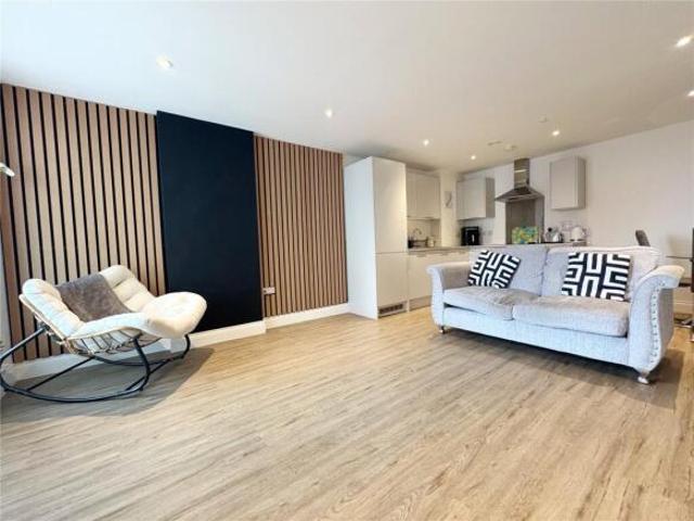 Apartment for sale in Key Street, Suffolk
