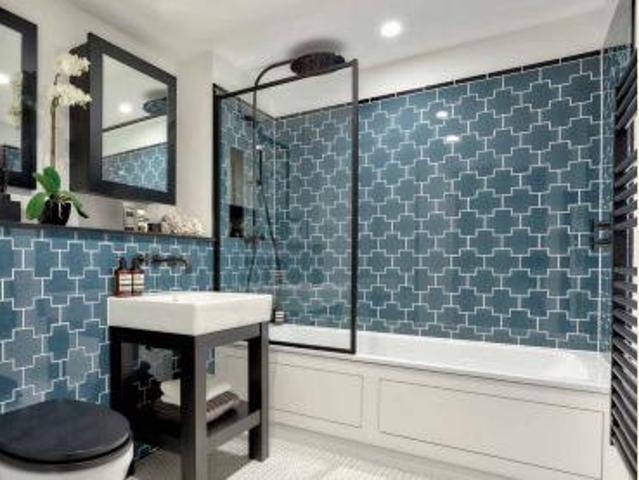 House for sale in Kingston Upon Thames, Greater London