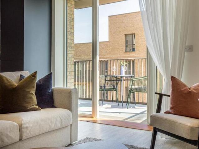 Apartment for sale in Greater London