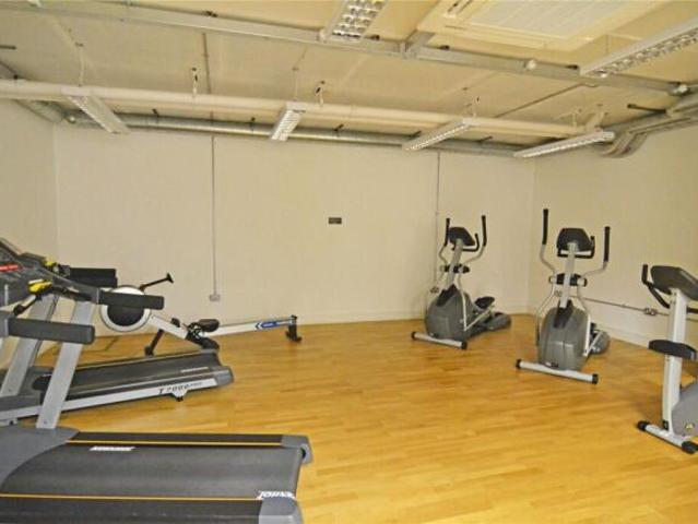 Apartment for sale in Teddington, Greater London