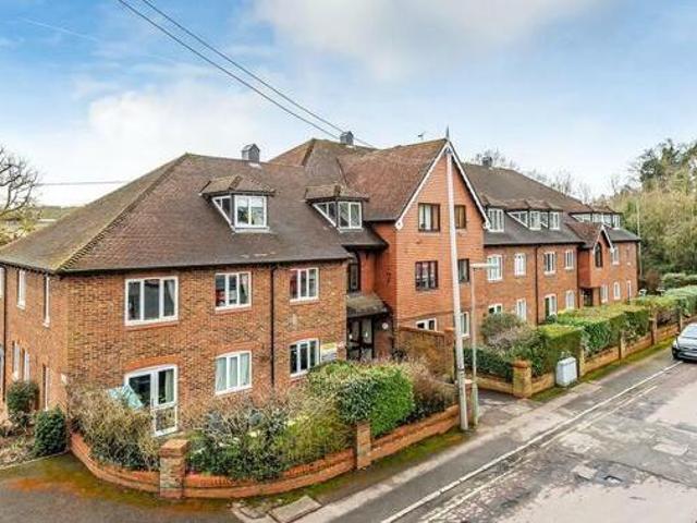 House for sale in Pachesham Park, Surrey