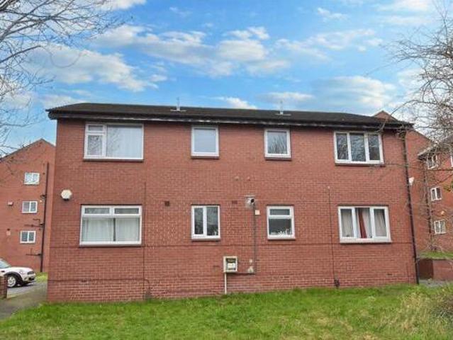 House for sale in Hyde Park, West Yorkshire