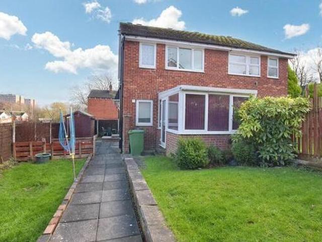 House for sale in Wortley, Leeds