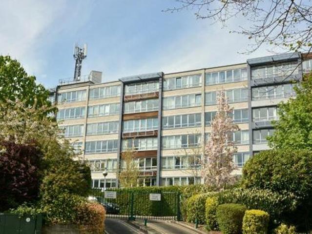 House for sale in Primley Park, Moortown