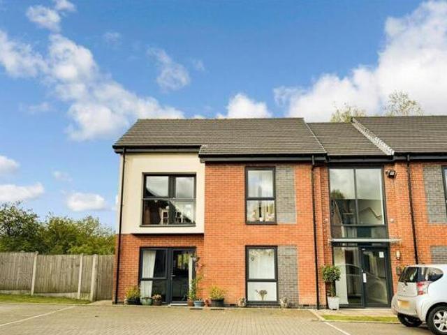 House for sale in Kingsley Moor, Staffordshire