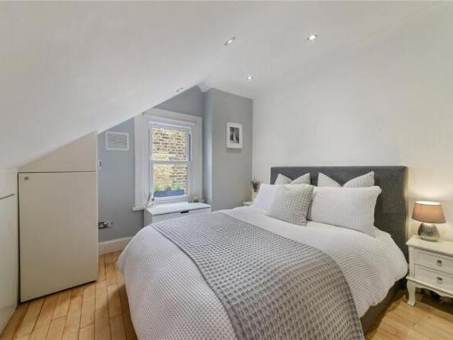 Apartment for sale in Streatham, Greater London