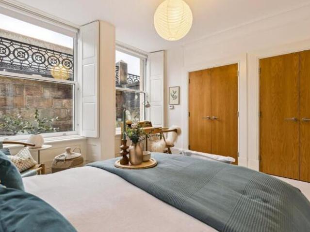 Apartment for sale in Hillhead, Scotland