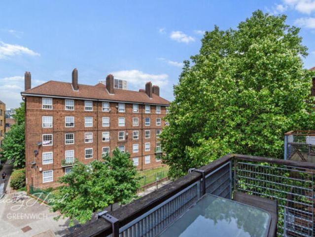 Apartment for sale in Key Street, Suffolk