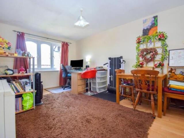 Apartment for sale in Beeches Community Board, Burnham
