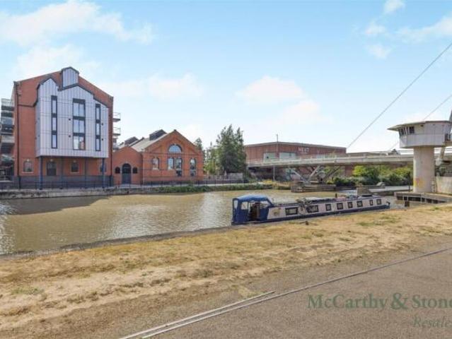 Apartment for sale in Iford, East Sussex