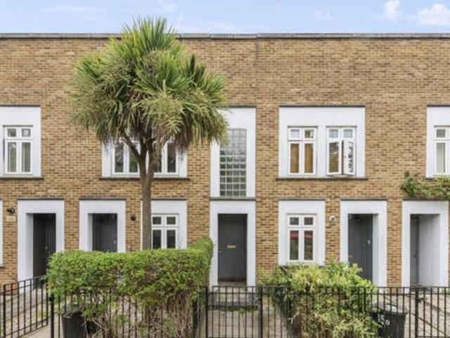 House for sale in Lyons, Greater London