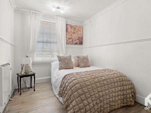 Apartment for sale in Ewens Farm, Golden Valley