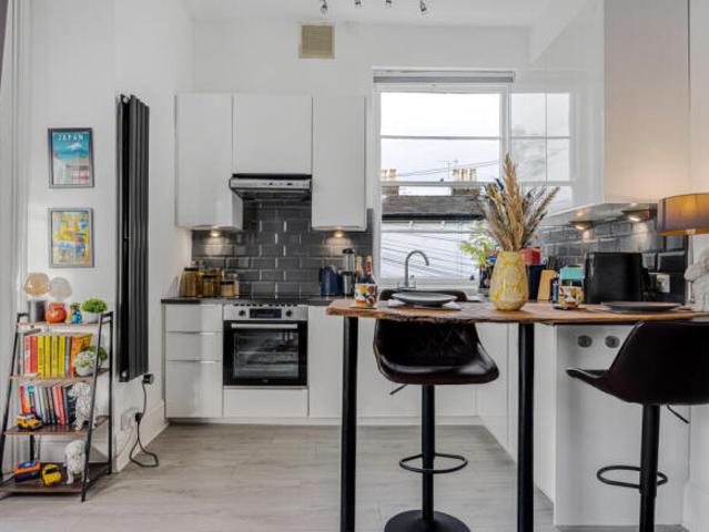 Apartment for sale in Ewens Farm, Golden Valley