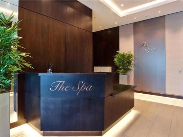 Apartment for sale in Ealing, Greater London