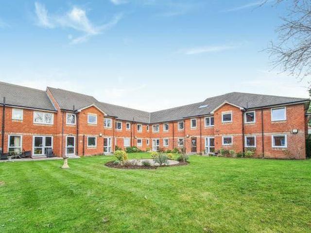 House for rent in Surrey