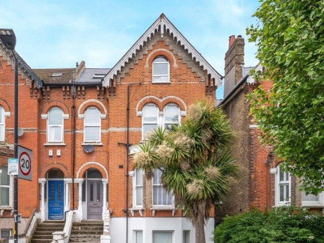 Apartment for sale in East Dulwich