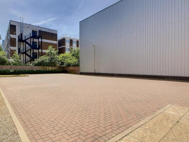 Apartment for sale in Bletchley, Buckinghamshire