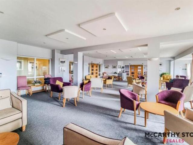 Apartment for sale in Cross In Hand, East Sussex