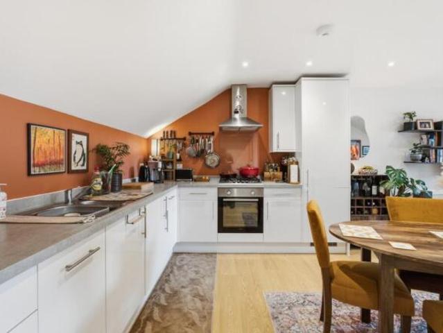 Apartment for sale in London Colney, St Albans