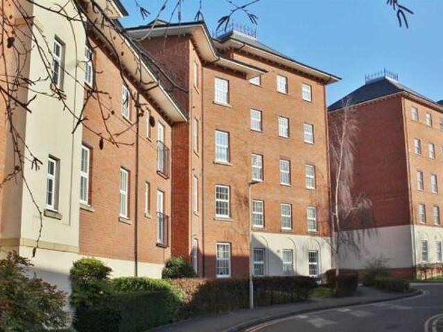 House for sale in Gloucester, Gloucestershire