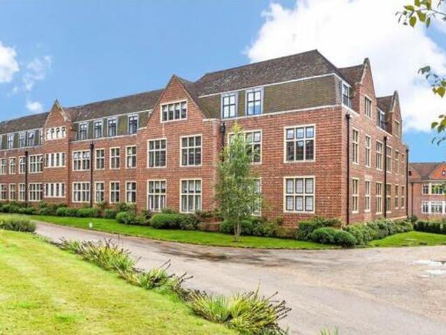 House for sale in Littlecote, West Sussex