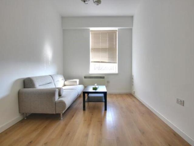 Apartment for sale in Hill, City Of Southampton