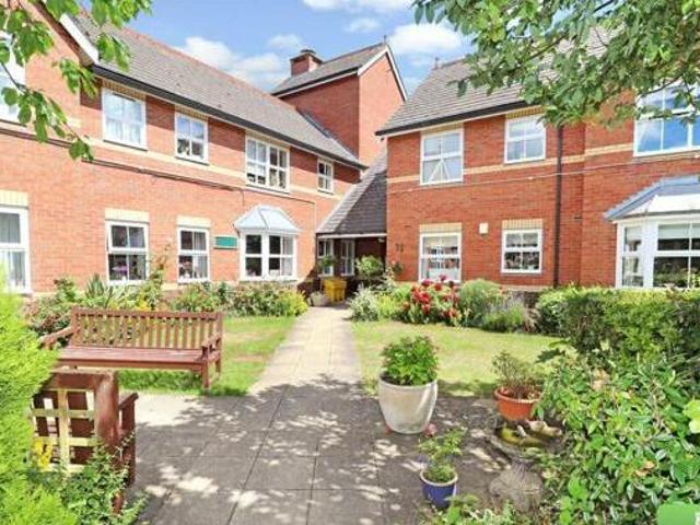 House for sale in Green Close, Warwickshire