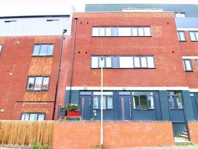 House for rent in Lyons, Greater London