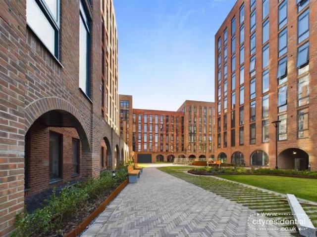 Apartment for sale in Calderstones