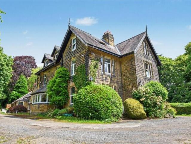 Apartment for sale in Roundhay, West Yorkshire