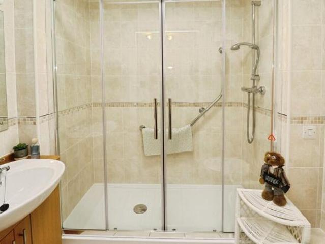 Apartment for sale in Ermine, Lincoln